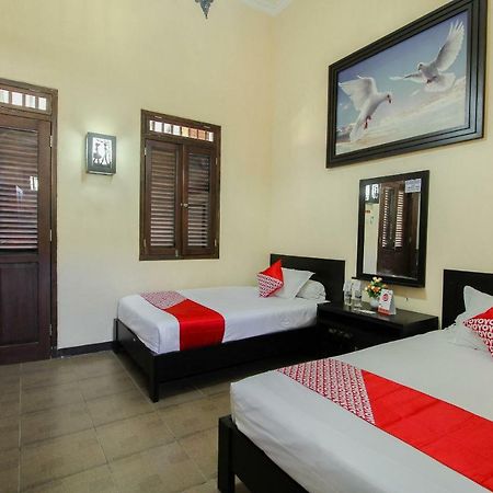 Oyo 1361 Singosari Family Residence Banyuwangi  Dış mekan fotoğraf