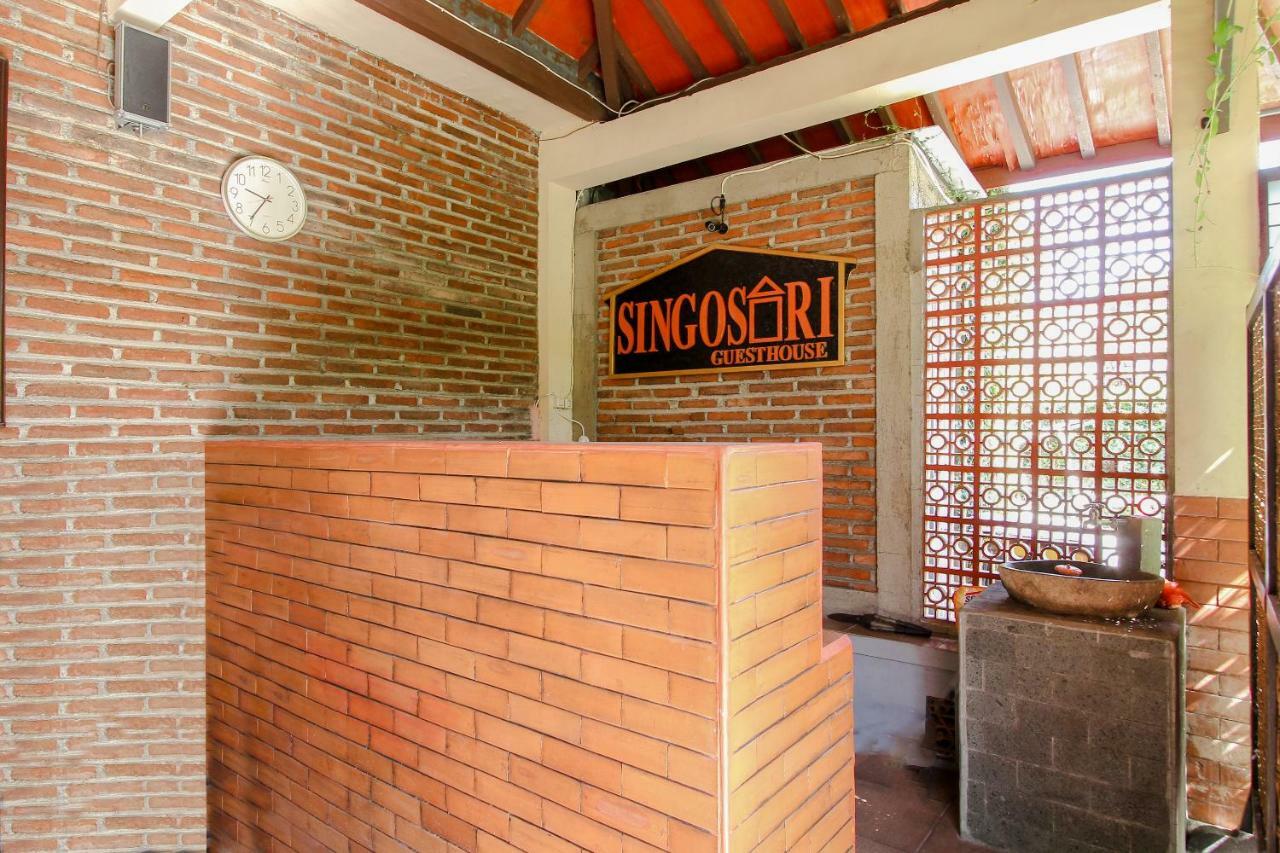 Oyo 1361 Singosari Family Residence Banyuwangi  Dış mekan fotoğraf